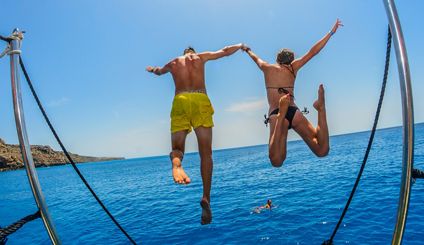 magaluf booze cruise